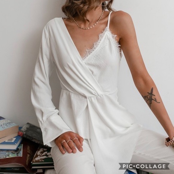 One Shoulder Asymmetrical Blouse - Picture 3 of 4